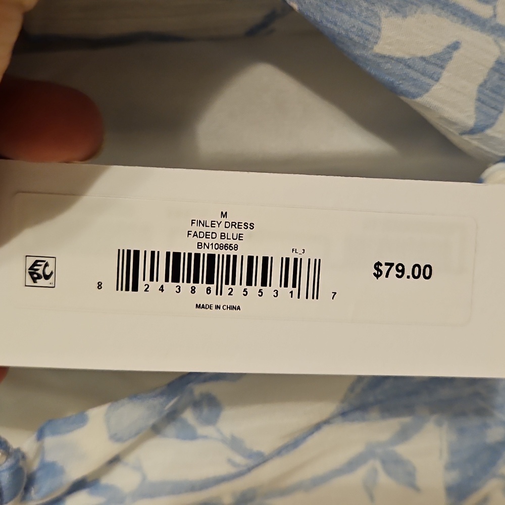 Steve Madden The Finley Dress With Blue and White Floral. NWT - Picture 3 of 7